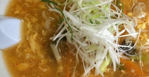 びっくり酸辣湯麺（サンラータンメン）～「茶飯次」